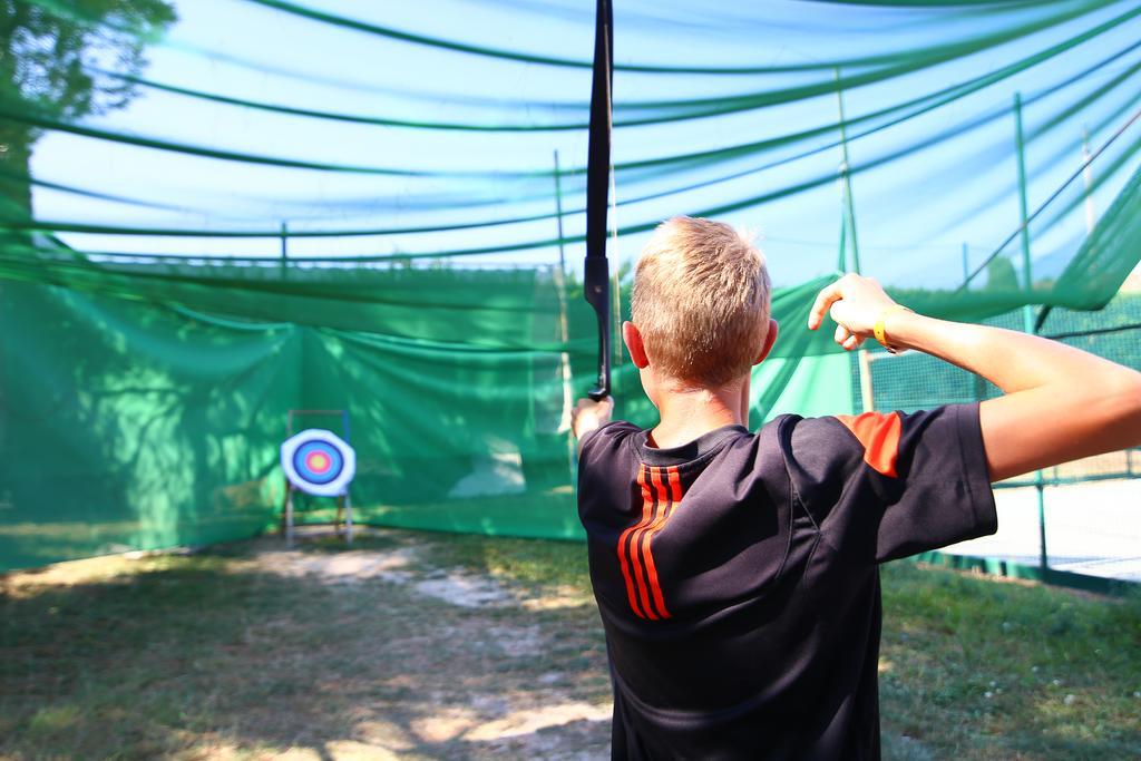 Camping Bella Italia Peschiera del Garda Esterno foto